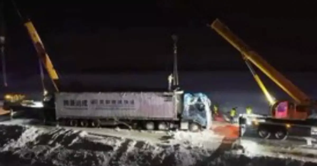  Шығыс Қазақстанда жүк көлігі апатқа ұшырады 