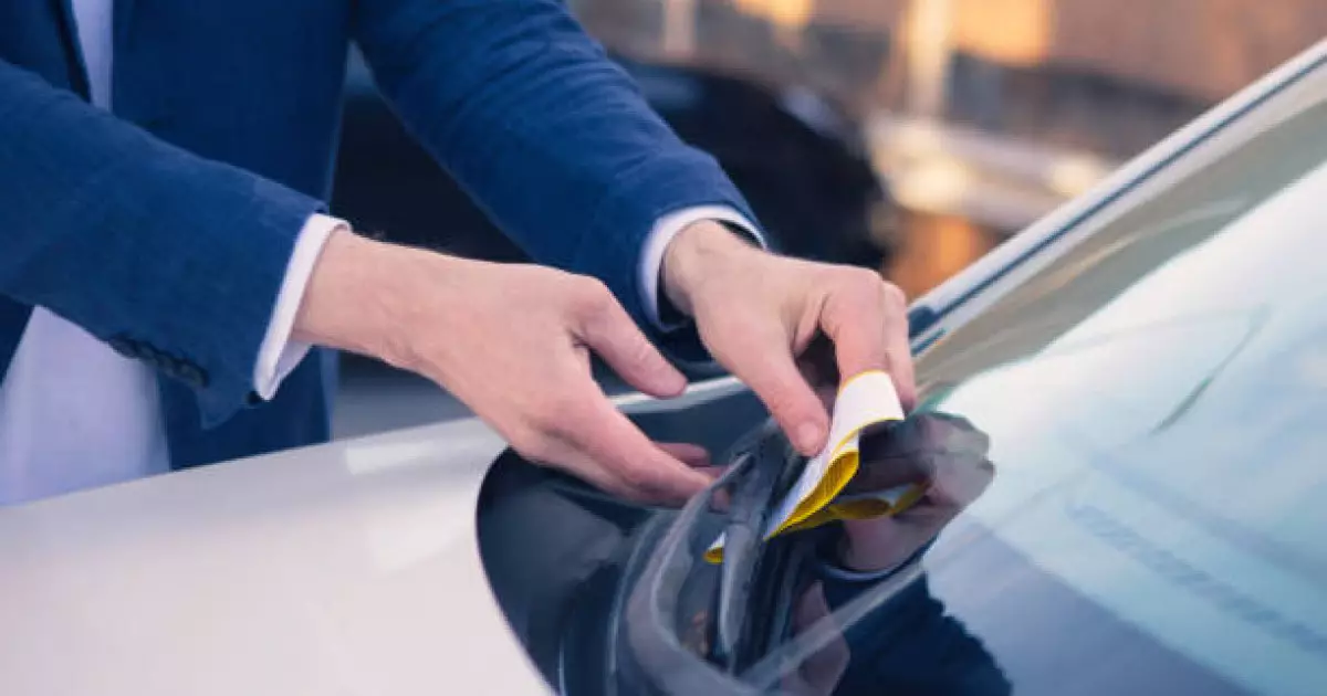  Павлодарда миллиондаған қарызы бар жүргізушінің көлігі айып тұрағына қойылды 