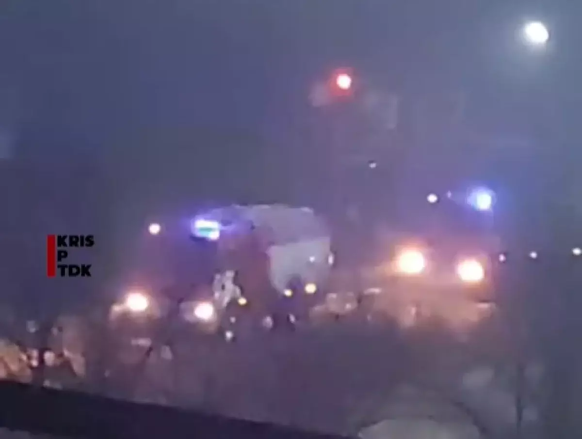 В Талдыкоргане с рельсов сошли две цистерны с пропаном