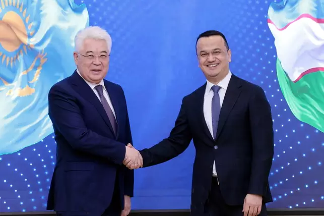 Узбекистан и Казахстан обсуждают расширение торговли и инвестиций до 10 миллиардов долларов.