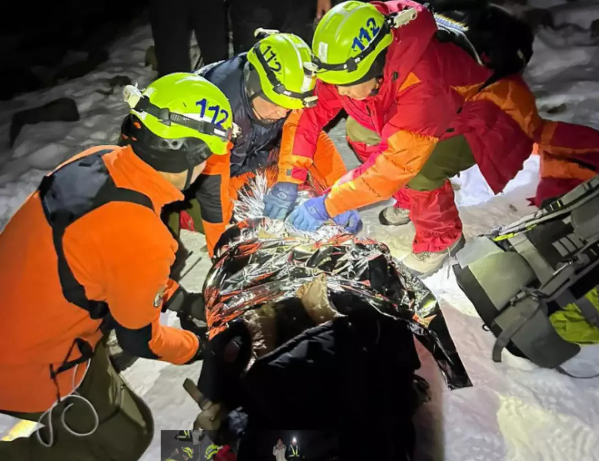 Туристка из Китая едва не погибла на высоте 3500 метров в горах Алматы