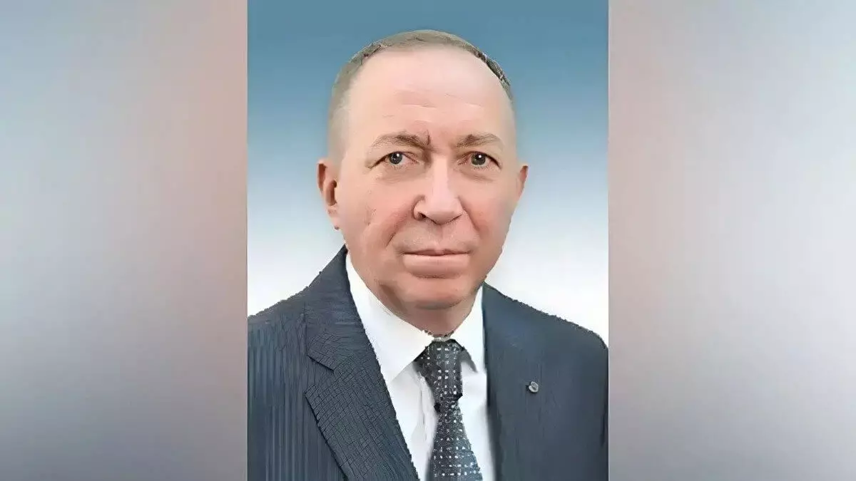 Новая Конституция РК: эксперт призвал конкретизировать ответственность госслужащих