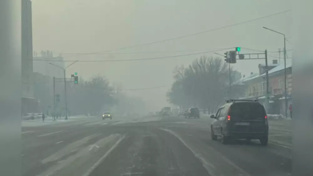 “Привкус смога во рту“: жители Усть-Каменогорска рассказали о многолетней проблеме