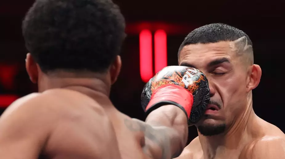 Шакур Стивенсон стал чемпионом мира в четвертой весовой категории