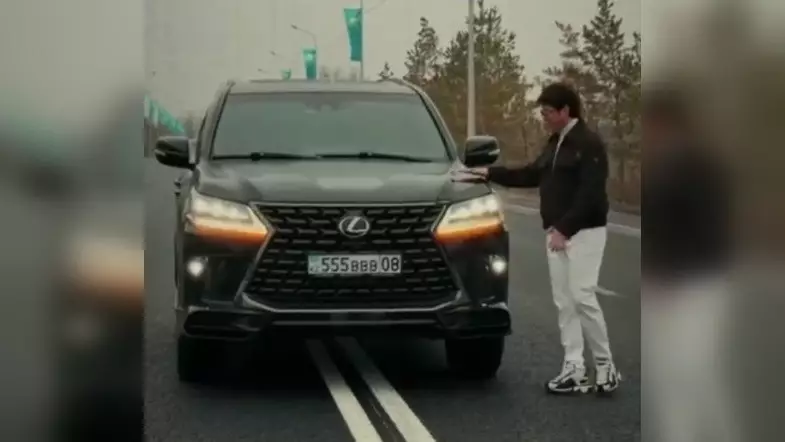 Известного казахстанского певца оштрафовали за видео в соцсетях