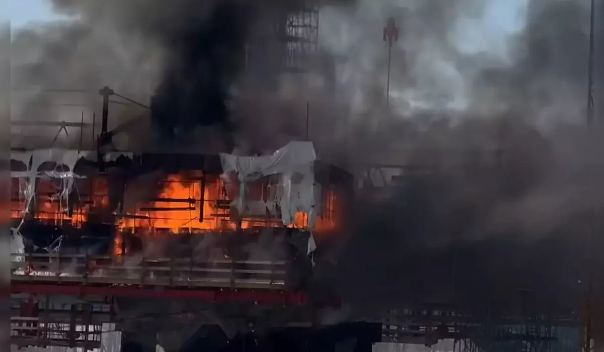 На строящемся мосту в Павлодаре вновь произошло возгорание (ВИДЕО)