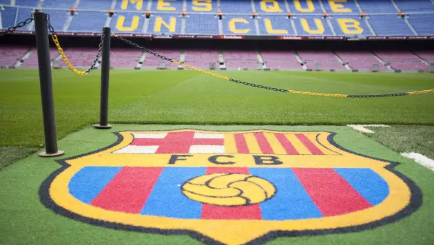 "Барселона" вмешалась в сделку и увела 18-летнего таланта у "Милана"