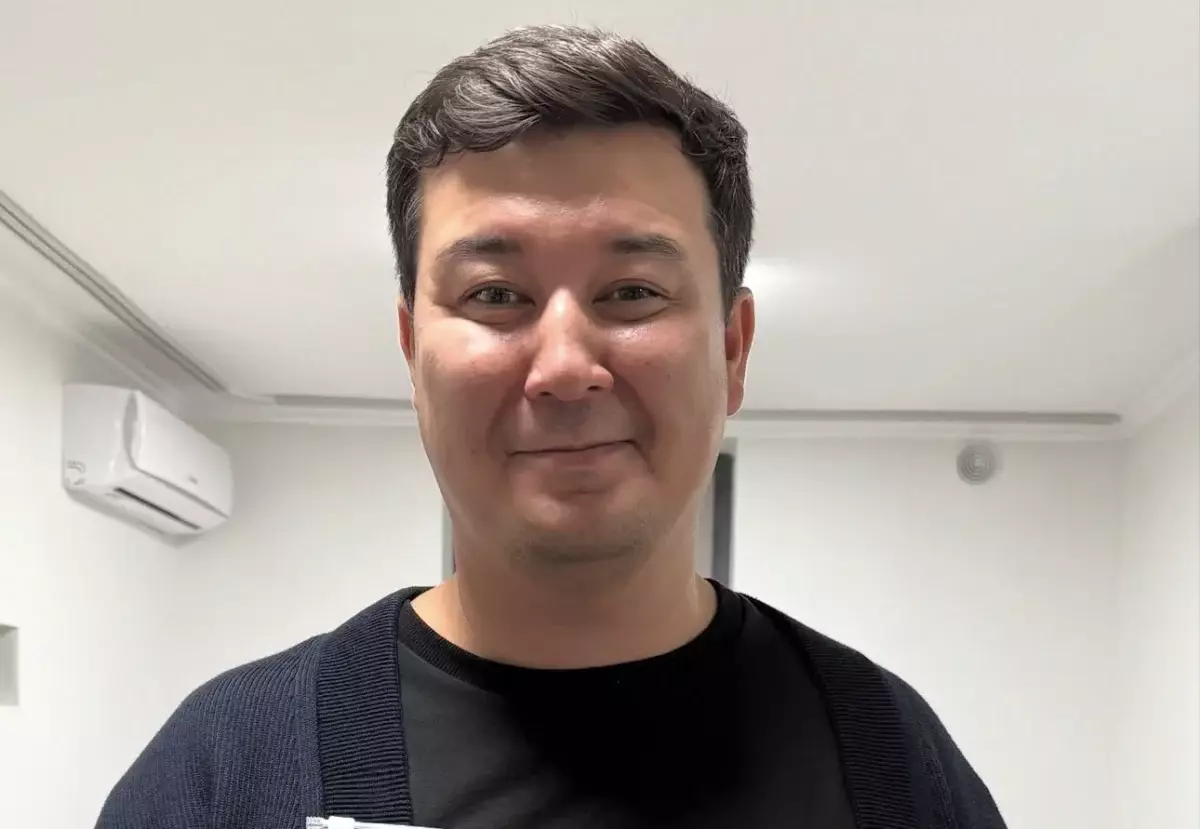 «Вернулись в нашу реальность»: казахстанский стендап-комик раскритиковал аэропорт Астаны