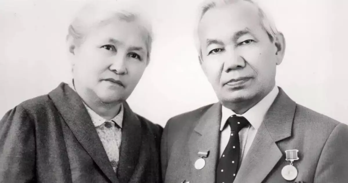  `Жас әйелдің жат еркекпен қылмыңдағанын көтере алмайсың` – Әзілхан Нұршайықовтың жары 