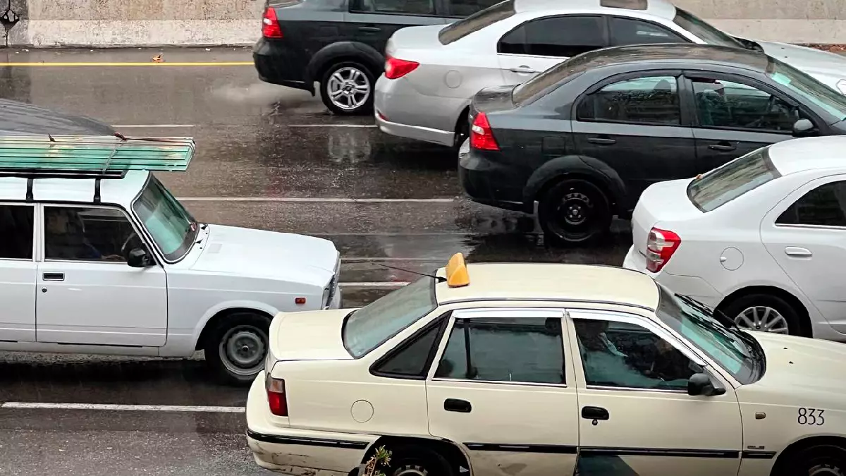 "Антикварлық" санат беріледі". Өзбекстанда көліктерге жаппай  тыйым салынады