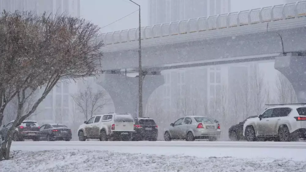 Участок одного из оживленных проспектов столицы временно закроют