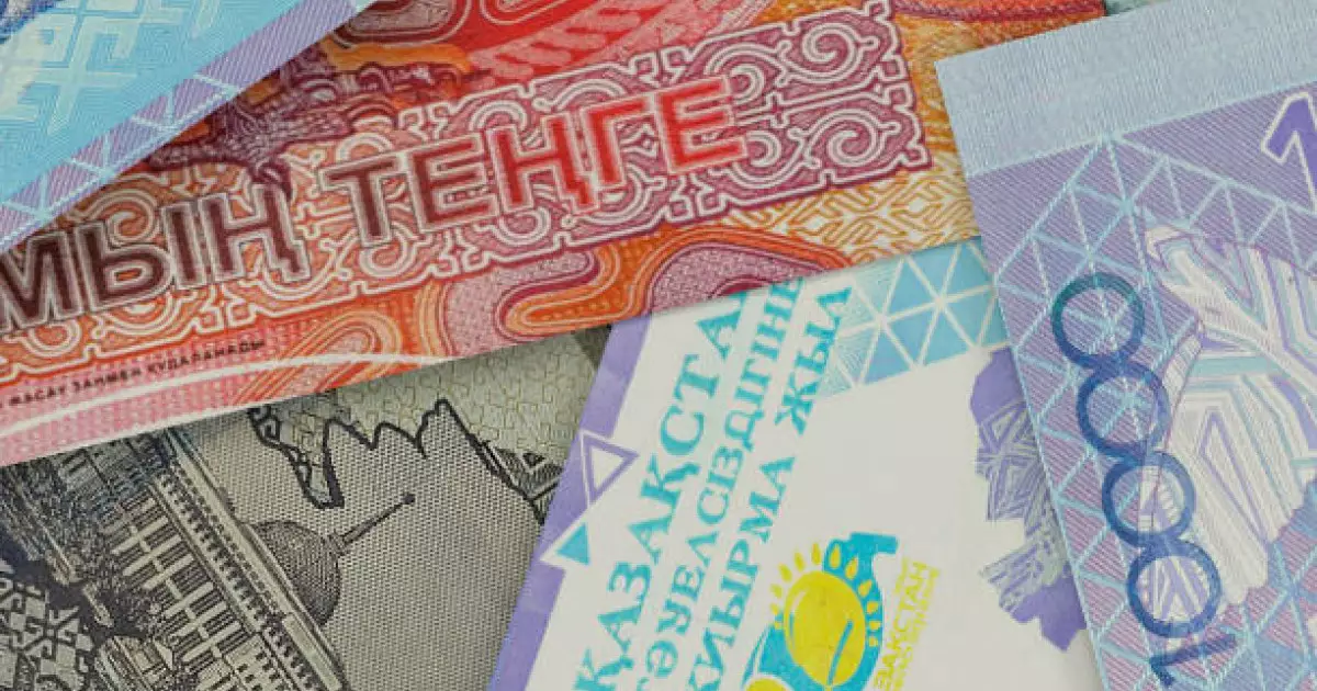  Ақтөбе облысында салық қызметкері кәсіпкерден үш миллион теңге пара сұраған 