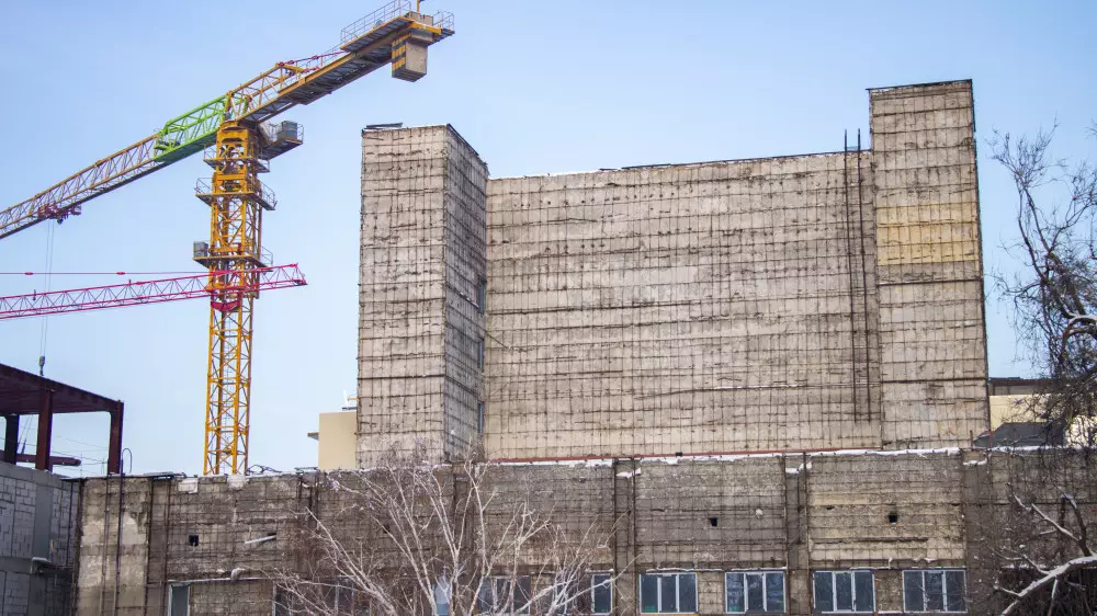 “Театр не должен уныло стареть“. Сохранит ли ТЮЗ имени Сац в Алматы свой облик