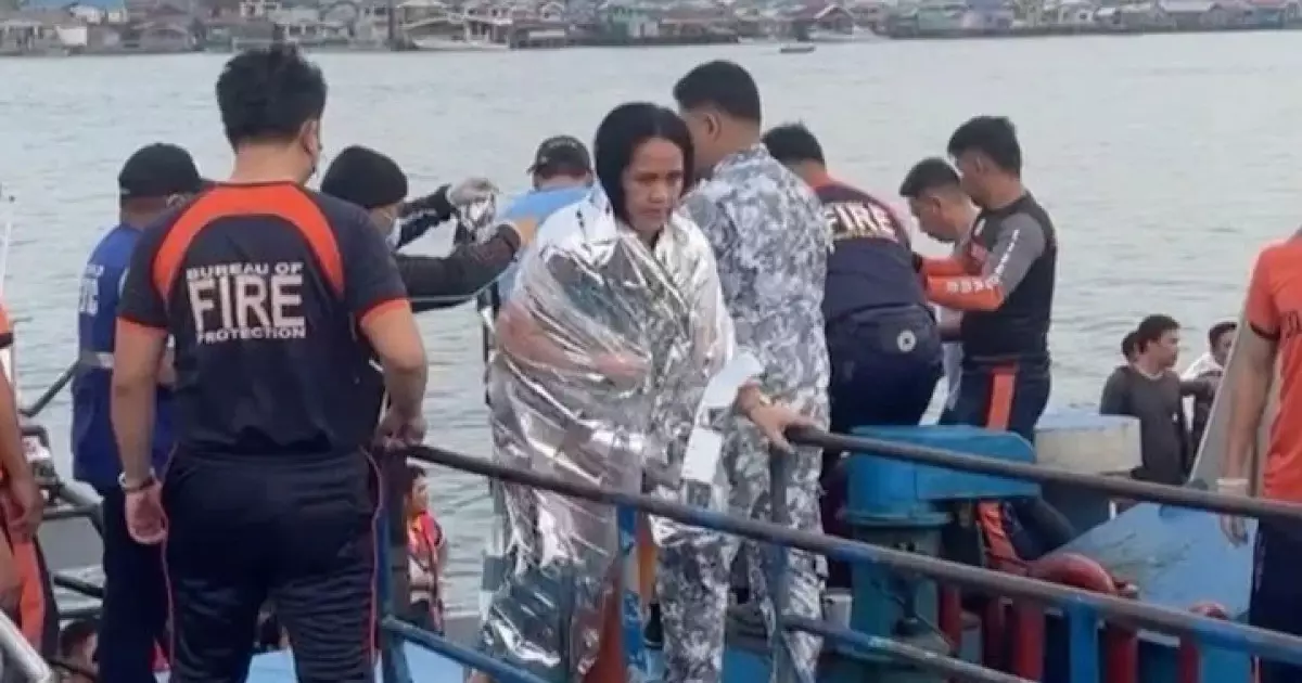  Филиппинде паром апатынан қаза тапқандар саны 40 адамға жетті 