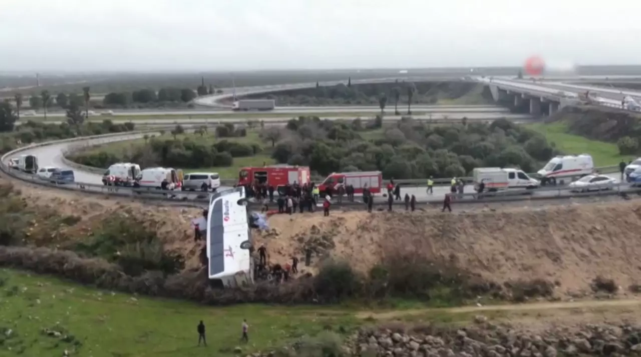 Түркияда автобус апатынан сегіз адам көз жұмды