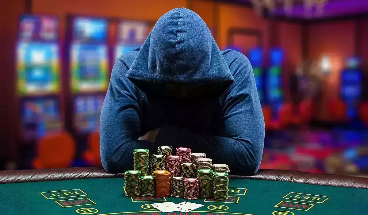 Қазақстанда заңсыз онлайн казино ұйымдастырған екі шетелдікке іздеу жарияланды