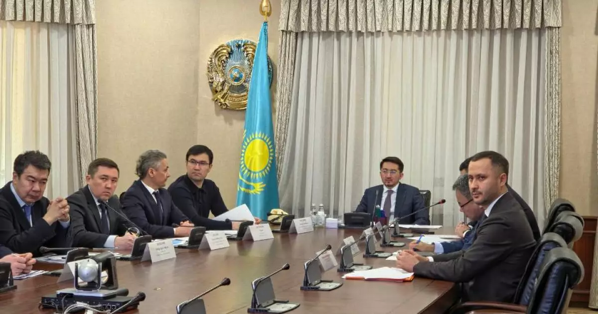   «Қолжетімді интернет»: байланыс саласындағы негізгі жобалар талқыланды   