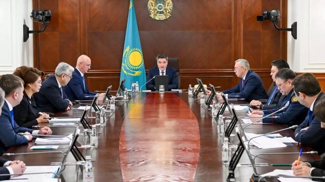 Бектенов жаңа Конституция жобасын халыққа жан-жақты түсіндіру жұмыстарын күшейтуді тапсырды 