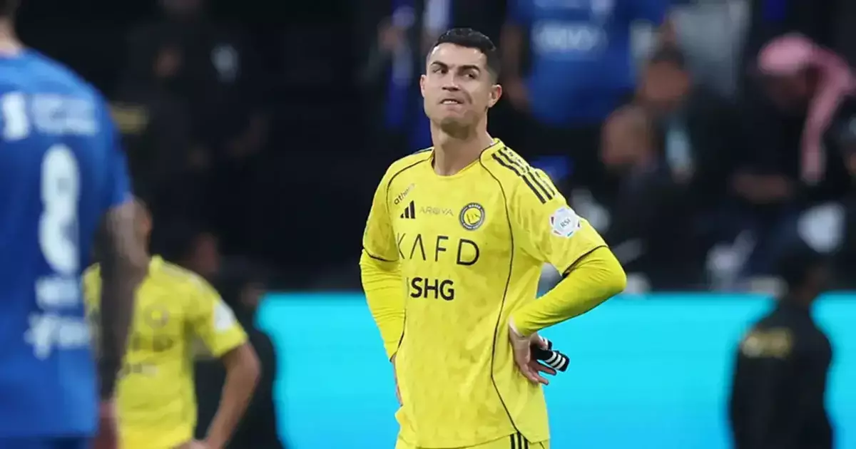 Роналду мен “Әл-Наср” арасындағы дау – Криштиану алаңға шығудан бас тартты