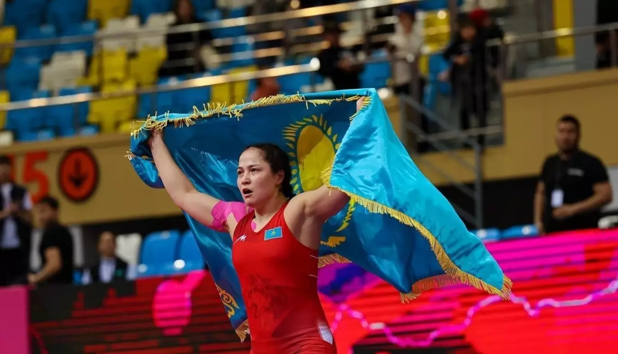 Казахстанка Жамиля Бакбергенова выиграла международный турнир по борьбе в России