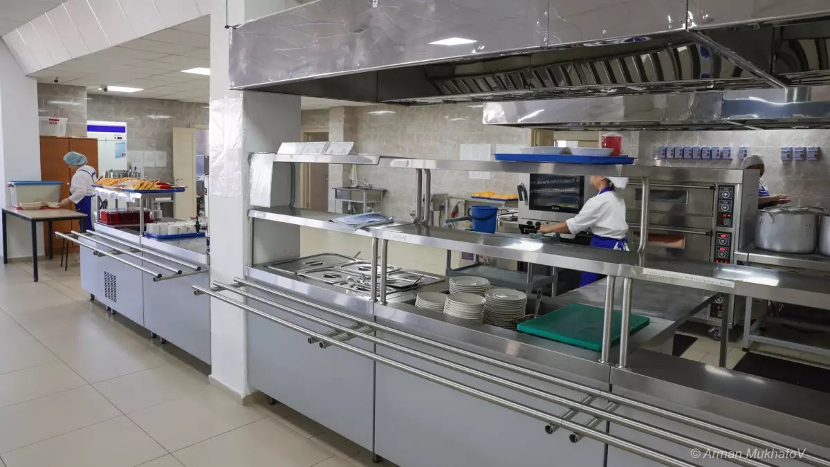 Бурабай мектебінде асхана дауы: Директор қызметінен босатылды