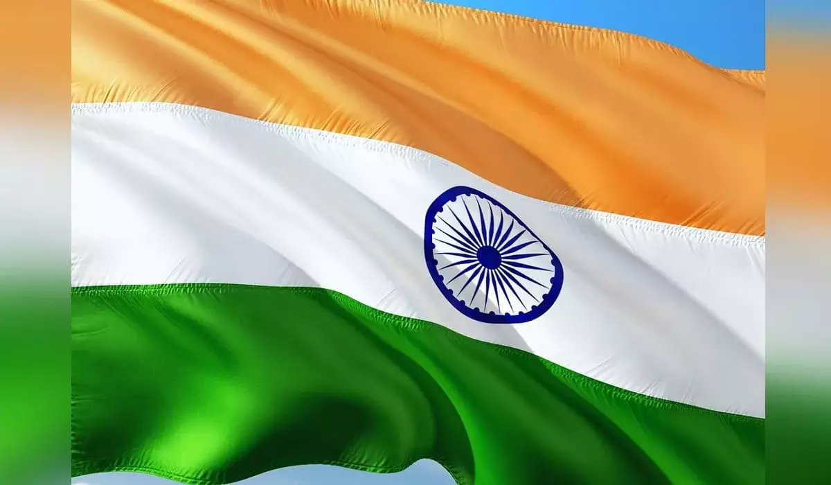 Казахстанцам разрешили бесплатно получать визы в Индию на 30 дней