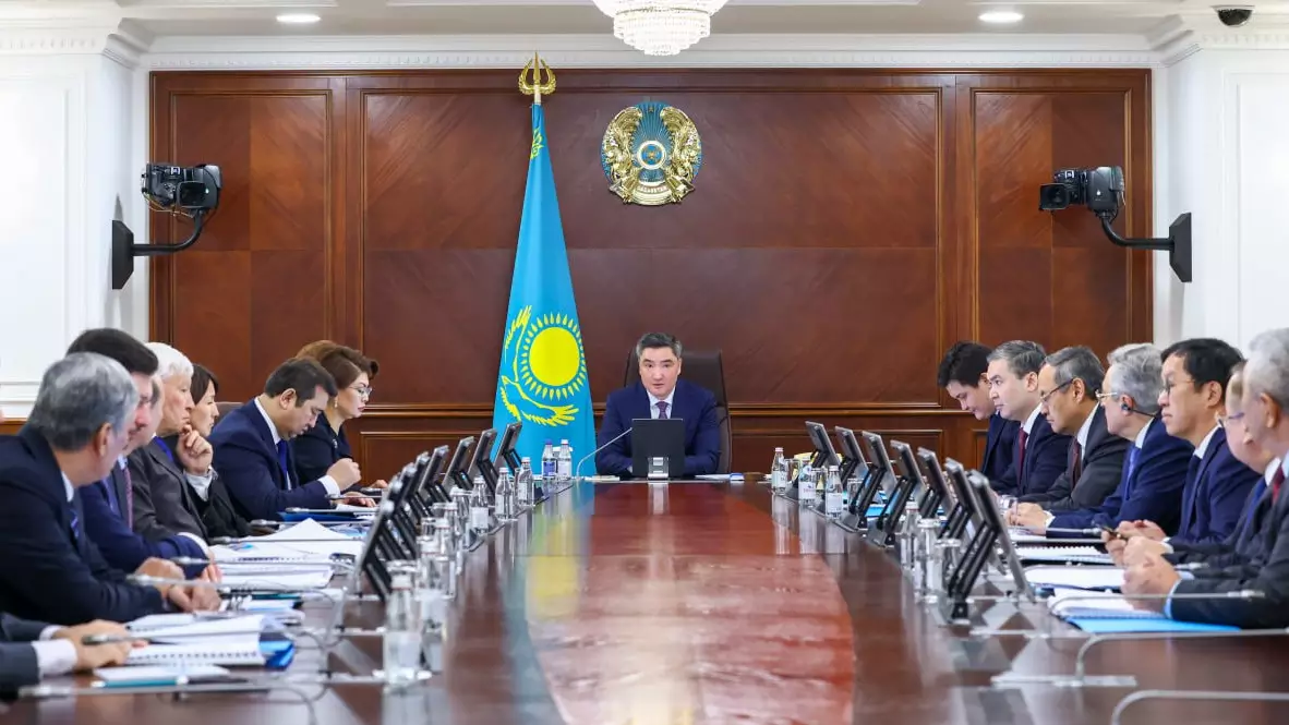 Бектенов: Жаңа Конституция жобасы – болашаққа бағдарланған прогрессивті құжат