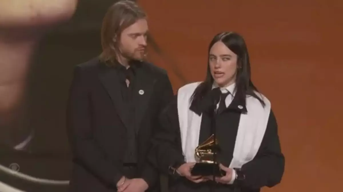 Трамп пригрозил судами после церемонии "Грэмми" с шутками про Эпштейна