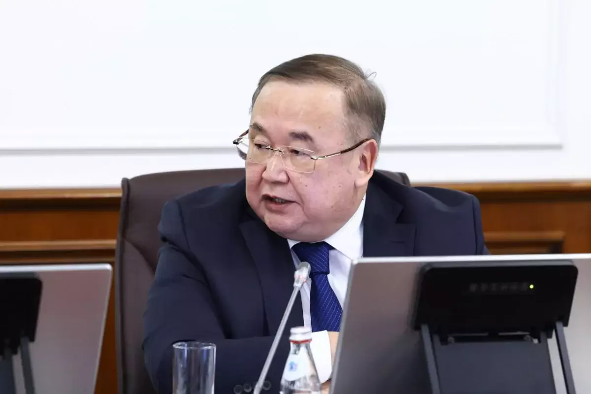 Жаңа Конституция жобасы ғылым мен адам әлеуетін дамытуға жол ашады — Эрлан Батырбеков