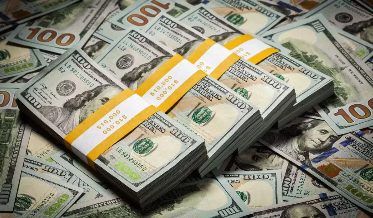 Нацбанк планирует продать из Нацфонда до 800 млн долларов за два месяца