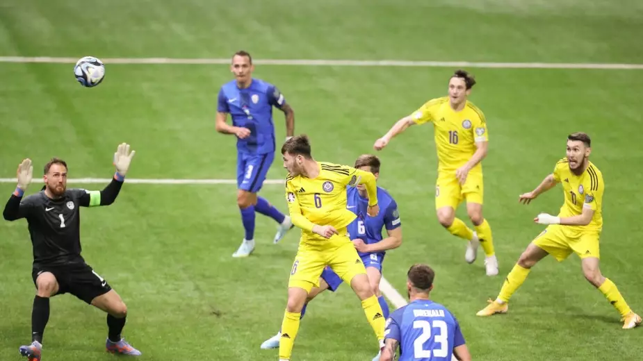 КФФ возместили штраф от УЕФА за селфи юного болельщика с Яном Облаком