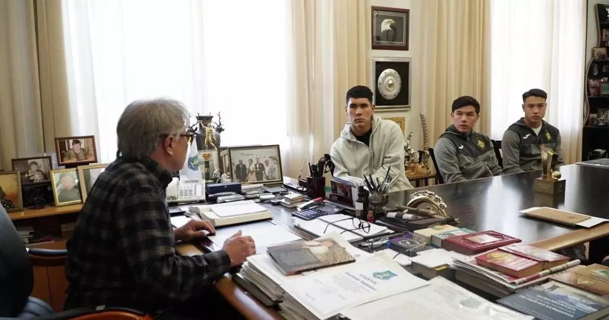  Звезды `Кайрата` получили ректорские гранты в Алматы 