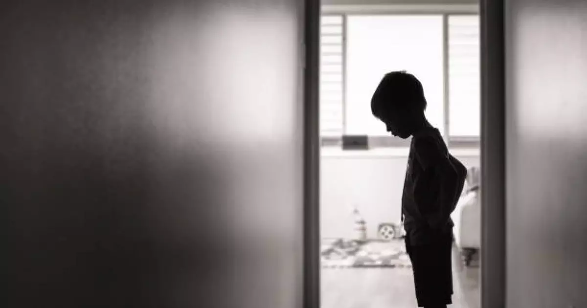  Жамбыл облысында әйел өз баласын ұрып жатқанын видеоға түсірген 