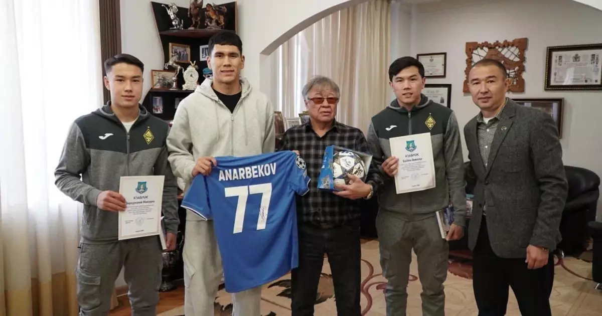  Темірлан Анарбеков пен Олжас Байбек ректор грантын иеленді 