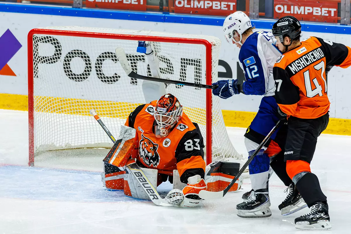 КХЛ. «Амур» — «Барыс».