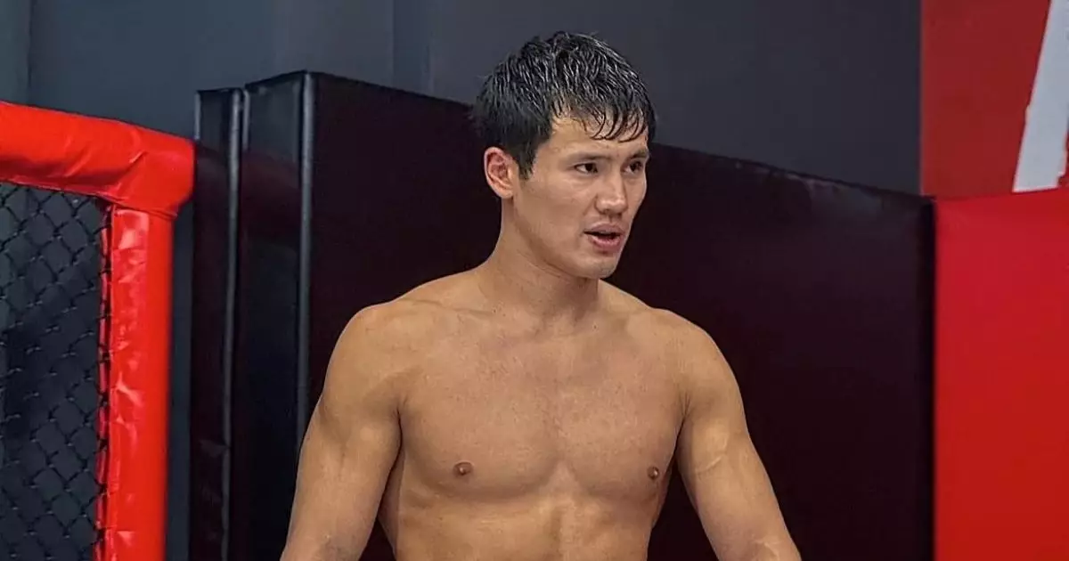   «Алдын ала сындырып тастамаңдар!»: Еркебұлан Тоқтар өзінің қарсыласына араша түсті   