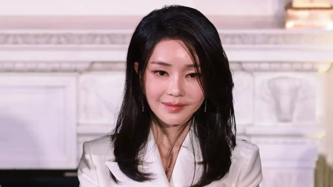 Оңтүстік Кореяның экс-бірінші ханымы сыбайлас жемқорлық ісі бойынша үкімге шағымданды