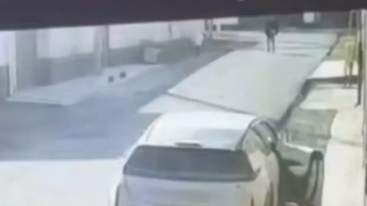 «Бұрышқа сүйреген»: Шымкентте жасөспірім кәмелетке толмаған қызды зорламақ болды