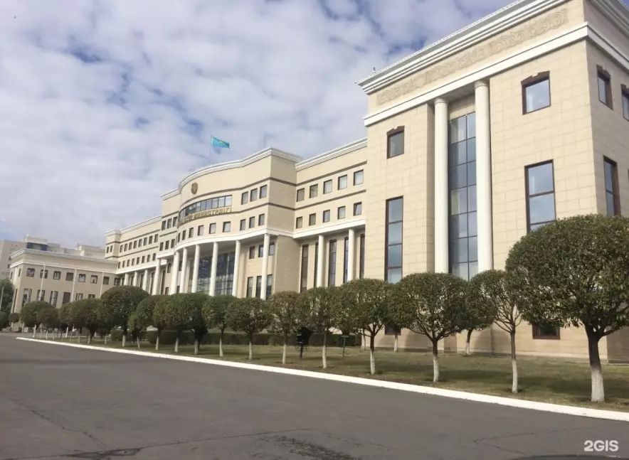 МИД РК сообщил о пропаже казахстанца после пожара на заводе в Южной Корее