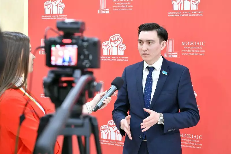 Народная партия Казахстана поддержала проект новой Конституции