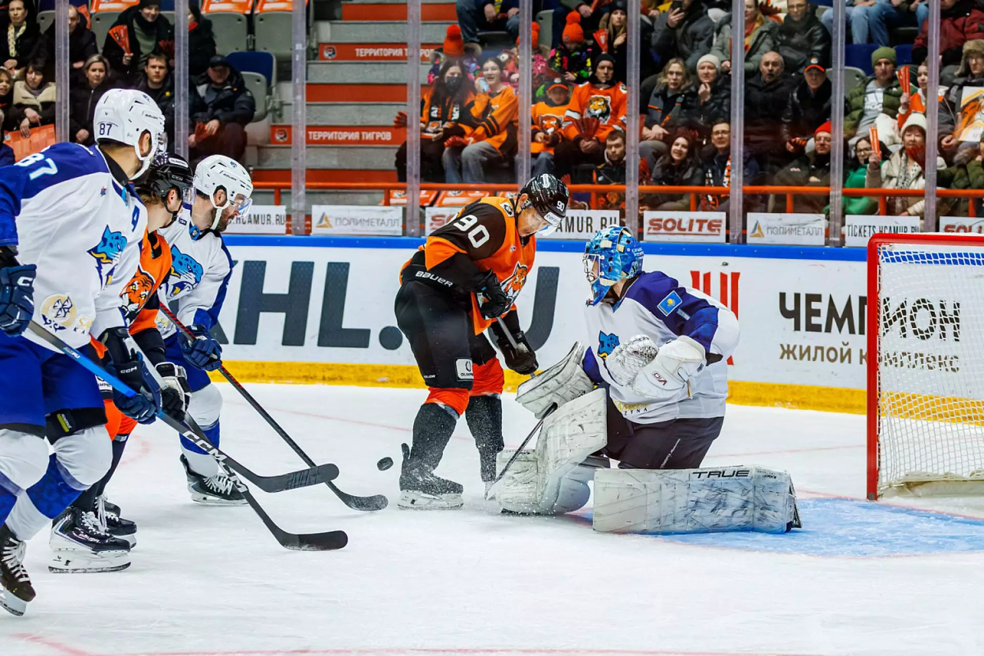 «Барыс» потерпел шестое поражение подряд в КХЛ