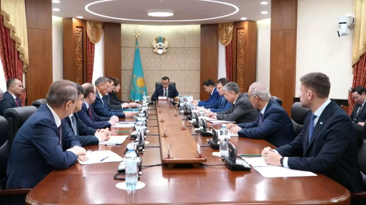 Ашимбаев: новая Конституция закладывает основу для долгосрочного процветания страны