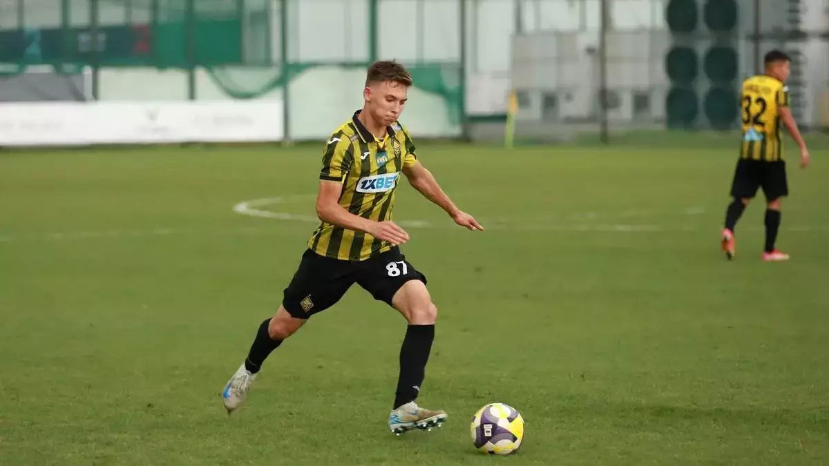 “Қайраттың” жас таланты қайта қатарға қосылды