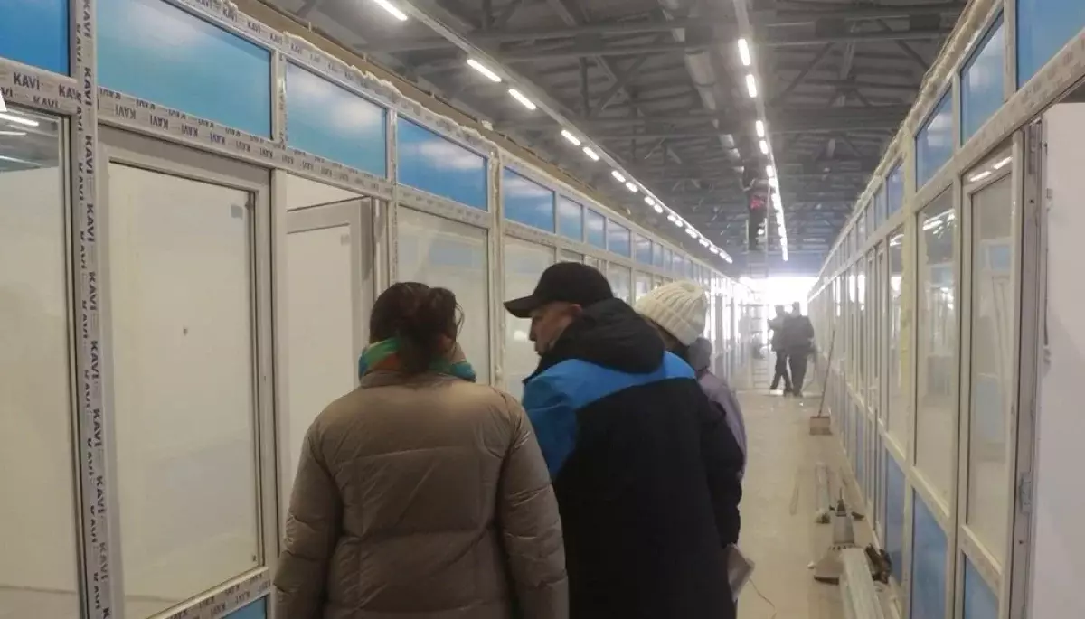 Рынок раздора: торговцы автозапчастями в Атырау перед выбором - платить или закрываться