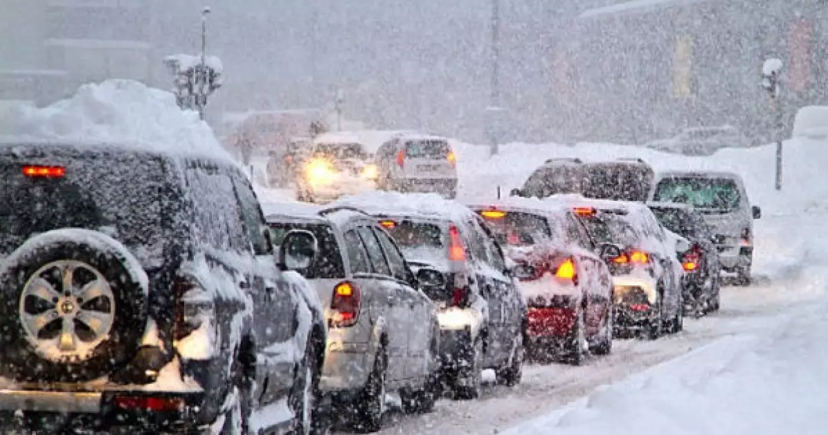   Ауа райы күрт бұзылып, төрт облыста жол жабылды   