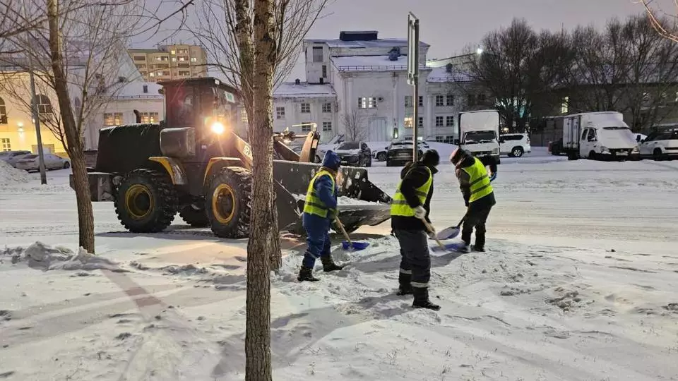 Астанада қар тазалау жұмыстарына 1 300-ден астам техника тартылды