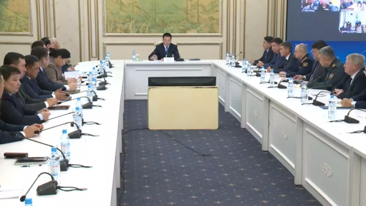 Павлодарцы поддерживают проект Конституции