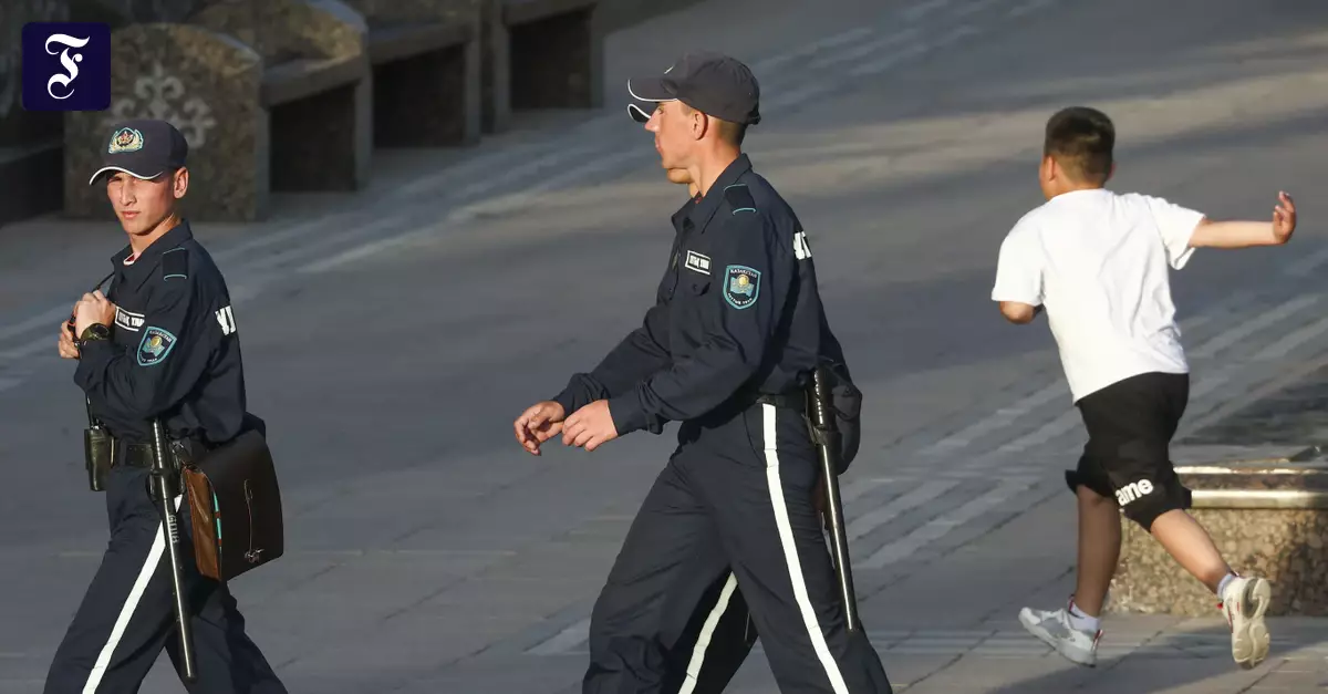 Казахстан помогает Кремлю депортировать украинцев