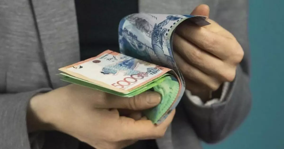   Жалақы «жай басып» келеді   