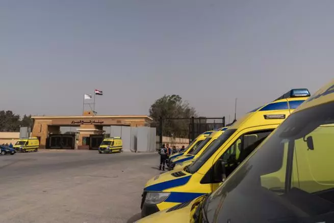 Египет начал принимать раненых и больных палестинцев из Газы